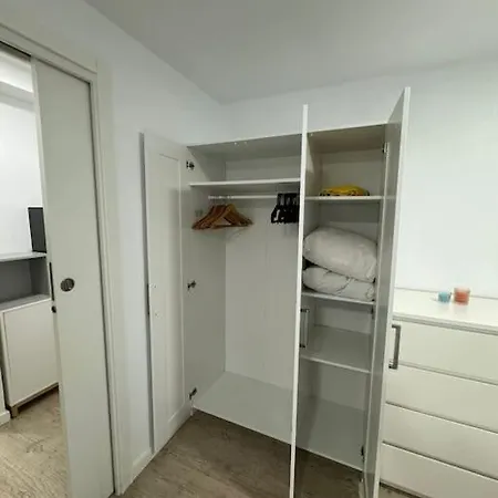 Apartamento Moderno Cid アパート *